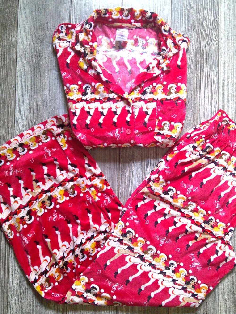 NEW "Holiday Time" *RADIO CITY ROCKETTES* Christmas PAJAMAS Soft Velour Woman XS